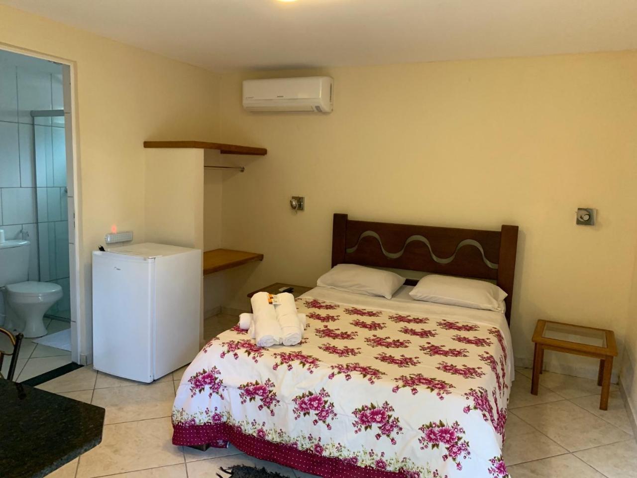 Flat Salto D'Agua Aparthotel เปเนโด ภายนอก รูปภาพ